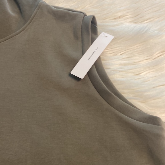 ADODOS WOMENS Turtle neck shirt size XL brand new color sage green length 27” - Picture 9 of 12
